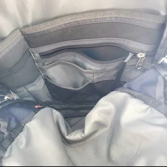The North Face Borealis Navy Laptop Backpack - Picture 7 of 10
